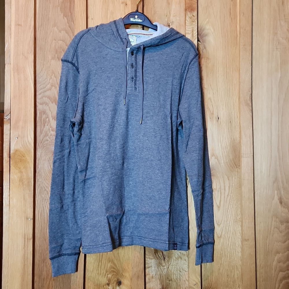 Flag & Anthem Midweight Athleisure 100% Cotton Hoodie, Small, Heathered Grey